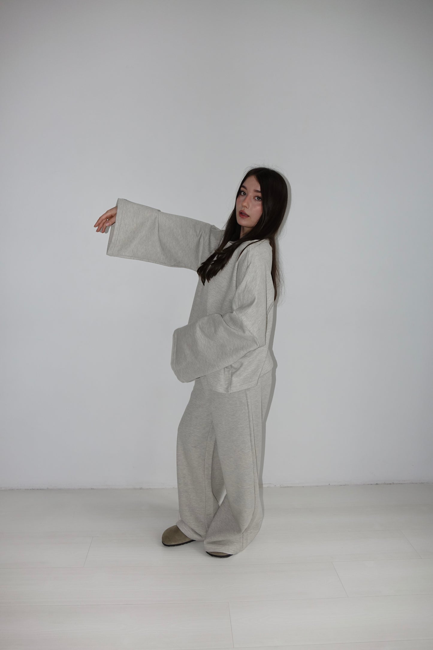 GRAY OVERSIZE LONG SLEEVE