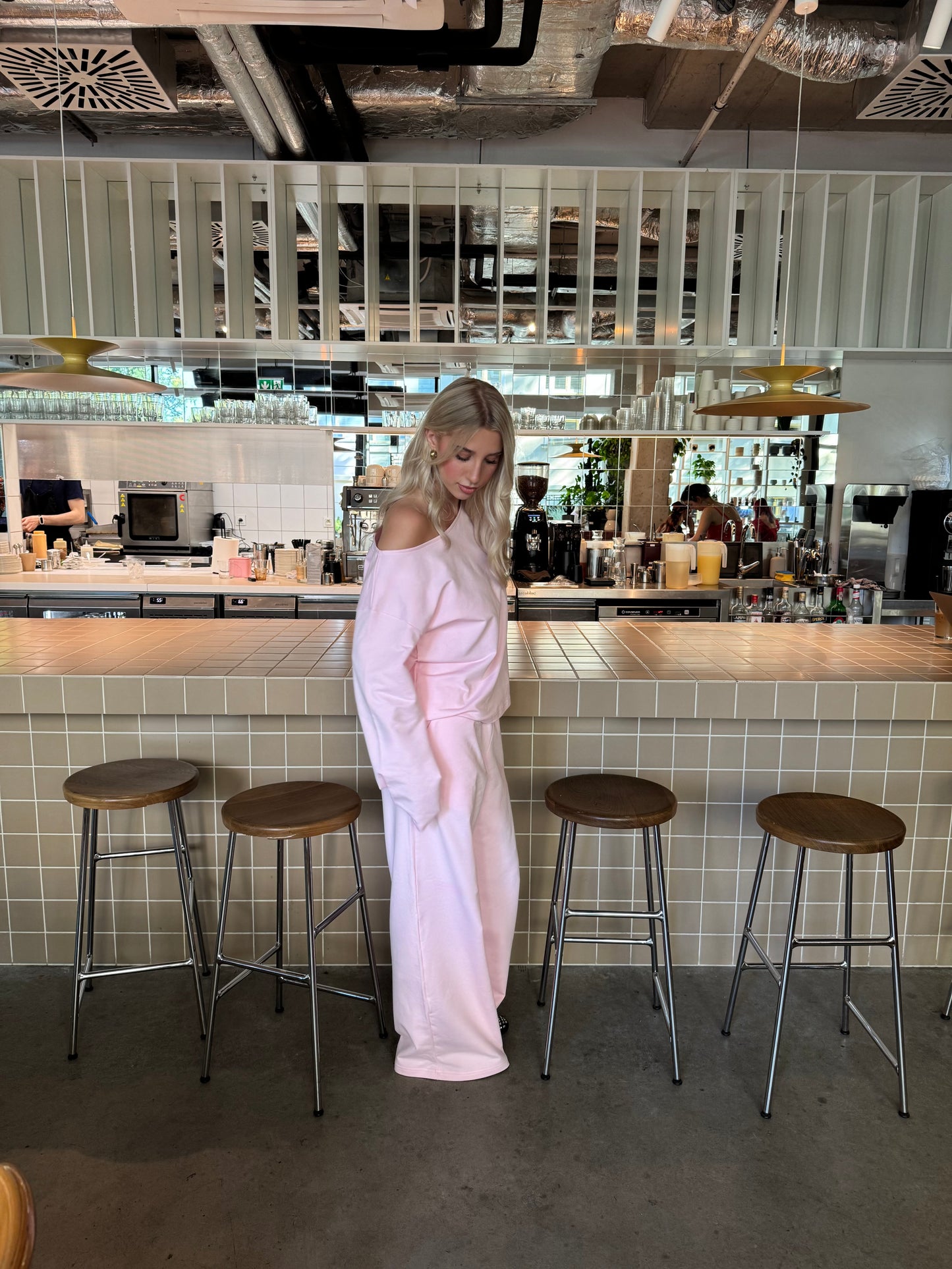 PINK OFF SHOULDER LONG SLEEVE