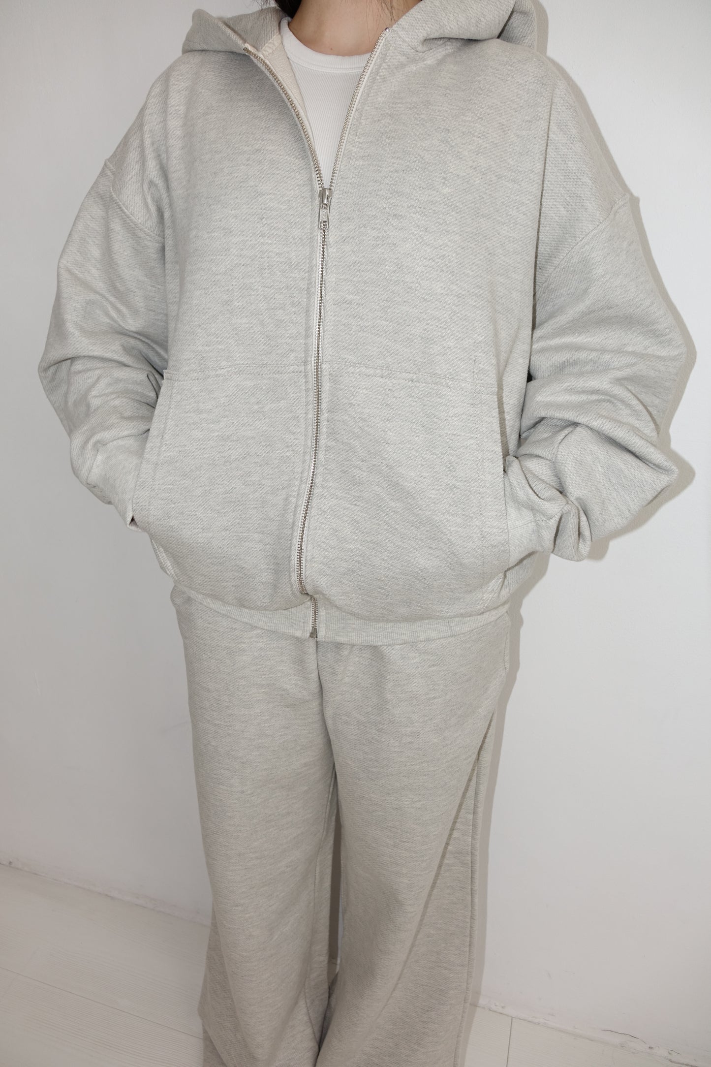 GRAY OVERSIZE ZIP HODDIE