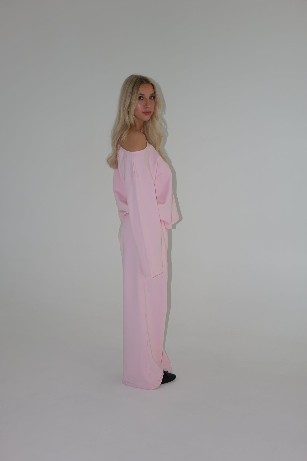 PINK OFF SHOULDER LONG SLEEVE