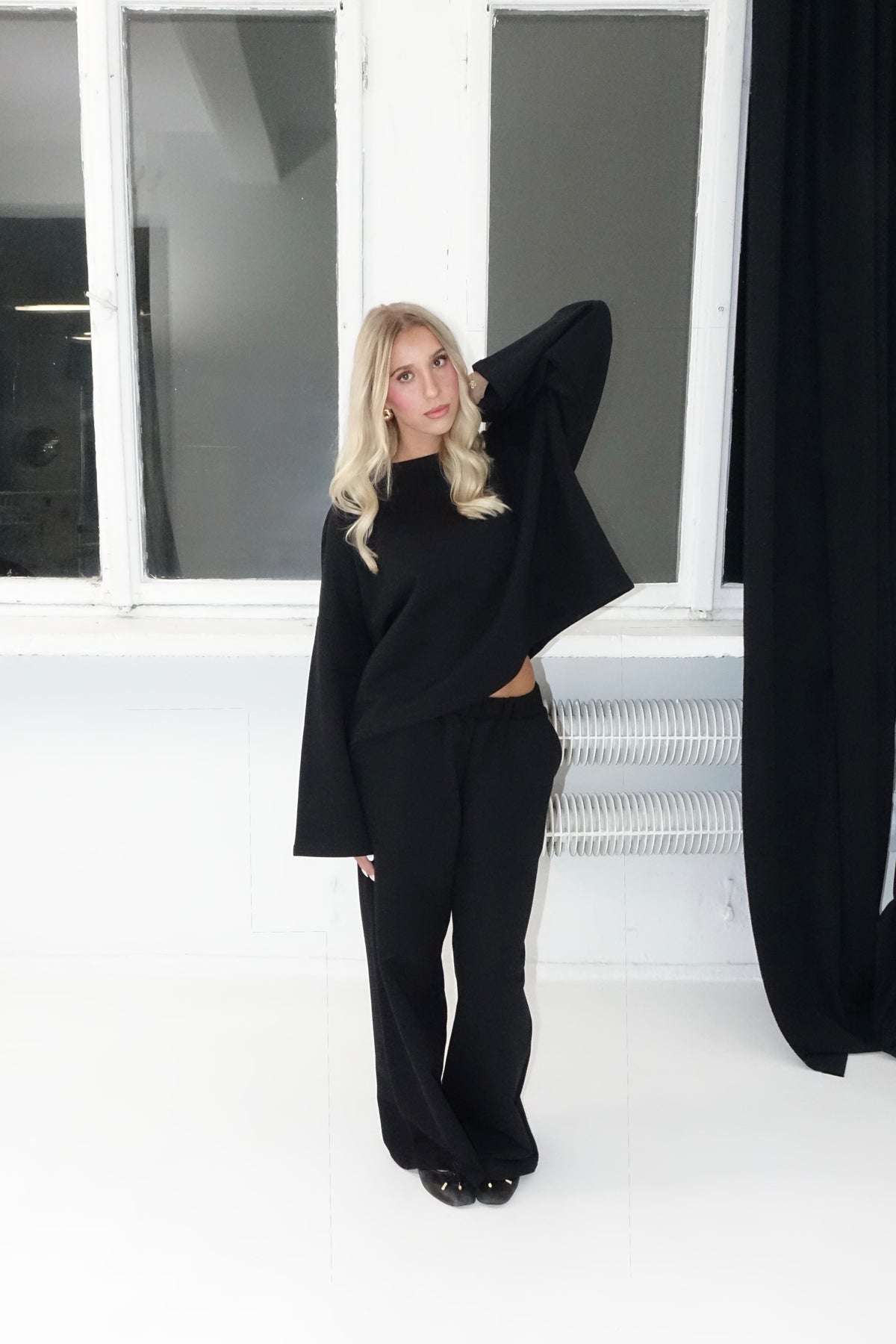 BLACK COTTON WIDE LEG SWEATPANTS