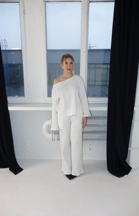 WHITE RIBBED SET