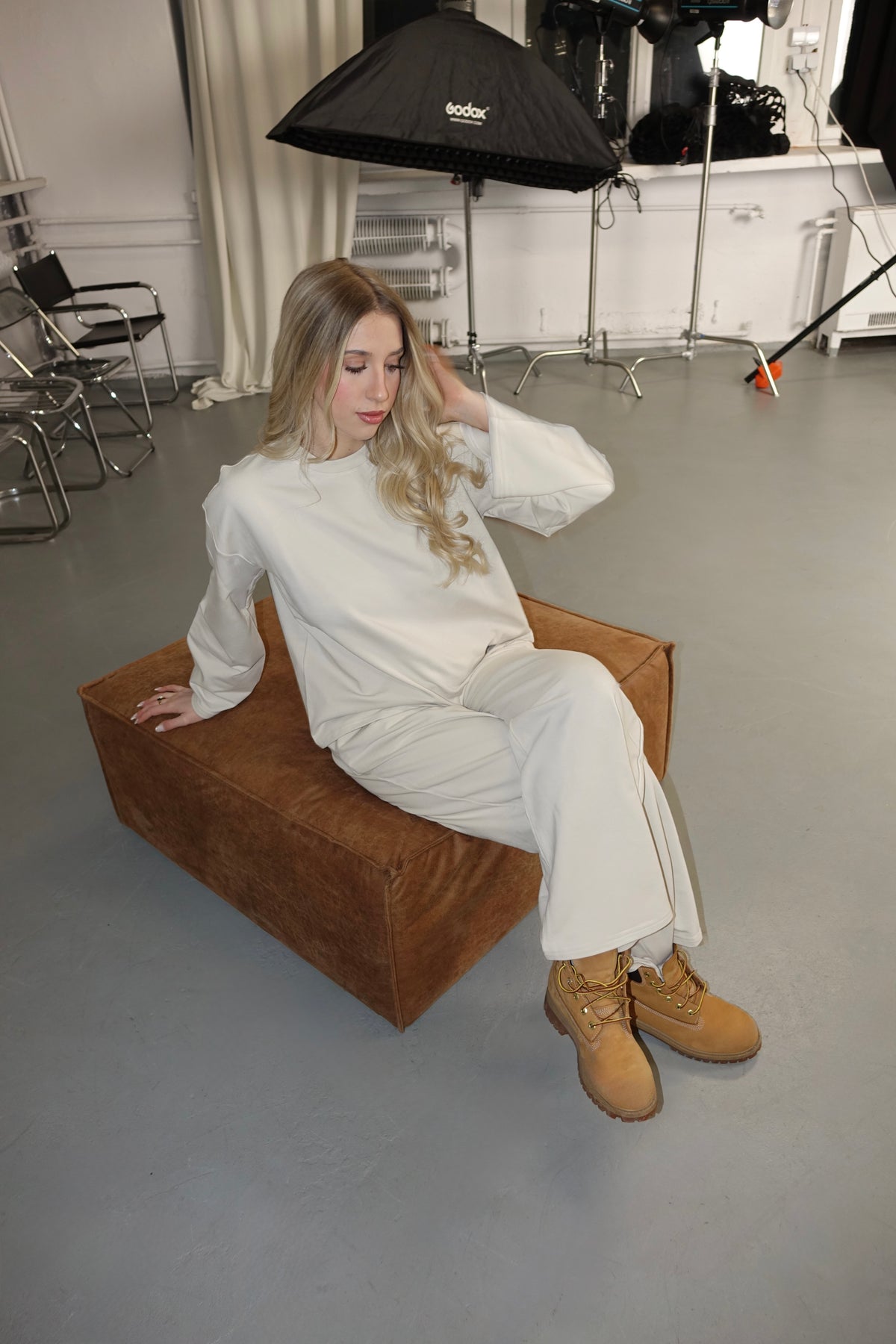 SAND BEIGE LONG SLEEVE