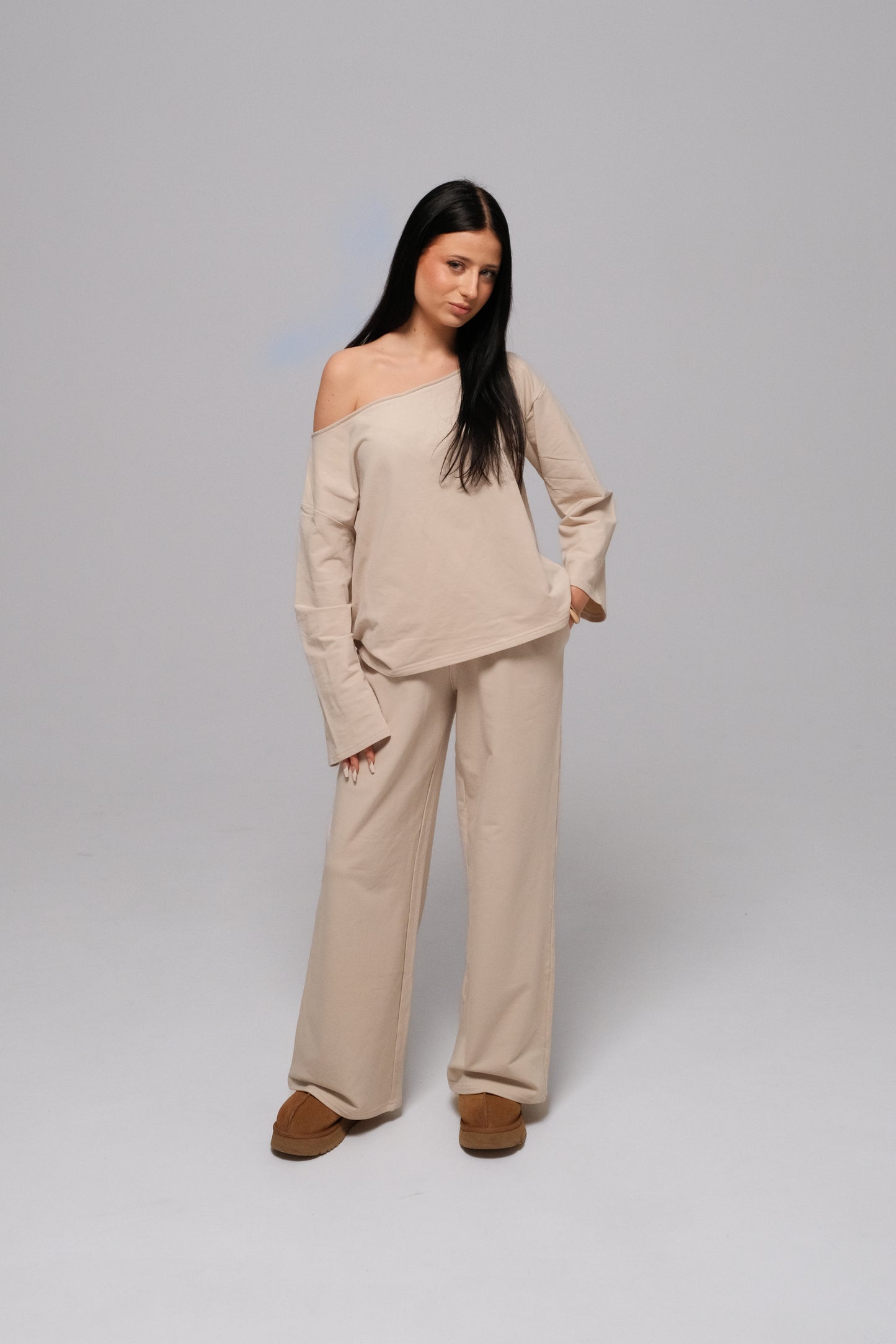SAND BEIGE OFF SHOULDER LONG SLEEVE